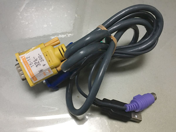 VGA+PS/2のケーブル
