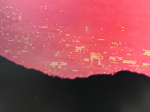 黄色いのが発生したノイズです