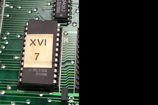 表側は XVI 7 でラスト（なぜか 8 は欠番）